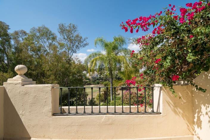 Image No.45-3 Bed Townhouse for sale