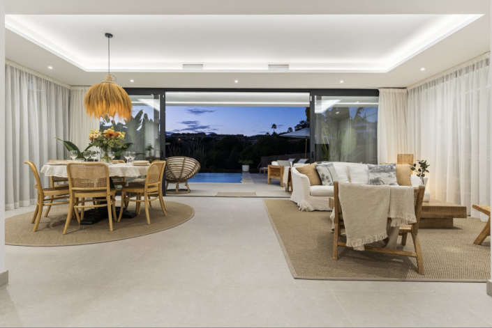 Image No.5-6 Bed Villa / Detached for sale