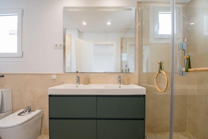 Image No.21-2 Bed Duplex for sale