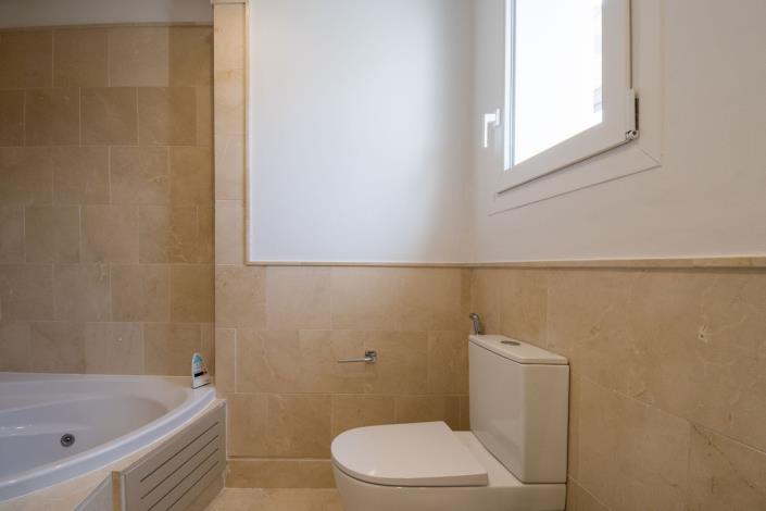 Image No.23-2 Bed Duplex for sale