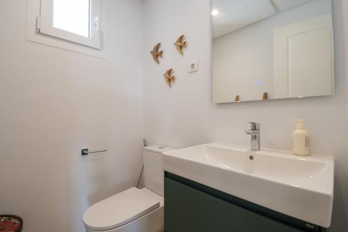 Image No.25-2 Bed Duplex for sale