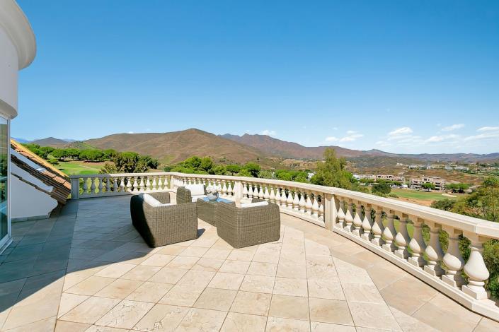 Image No.9-6 Bed Villa for sale