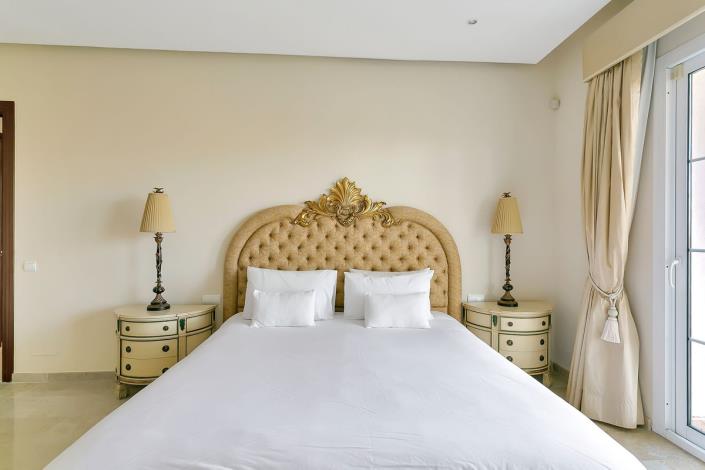 Image No.10-6 Bed Villa for sale