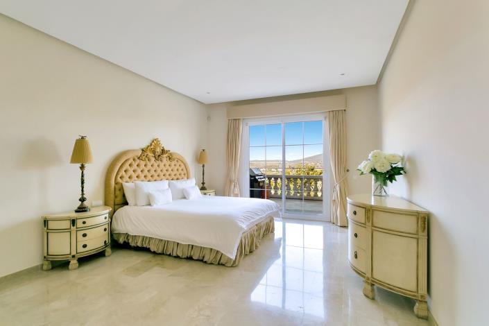 Image No.11-6 Bed Villa for sale