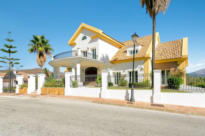 Image No.18-6 Bed Villa for sale