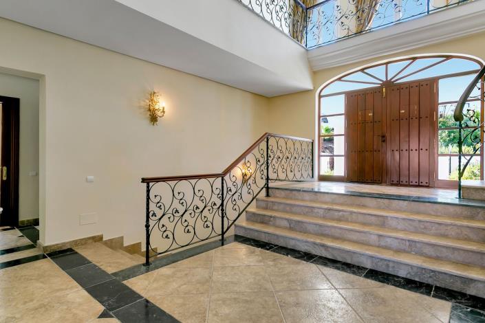 Image No.30-6 Bed Villa for sale