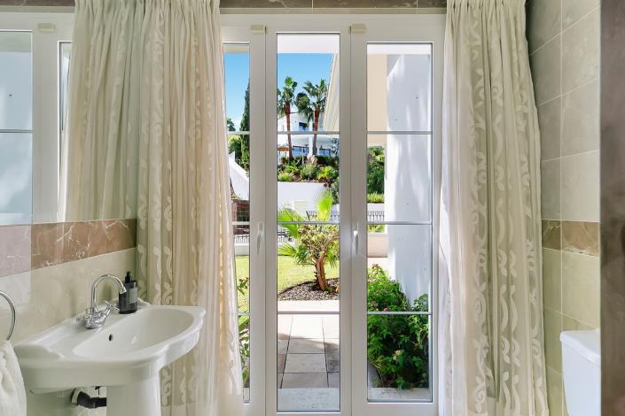 Image No.41-6 Bed Villa for sale