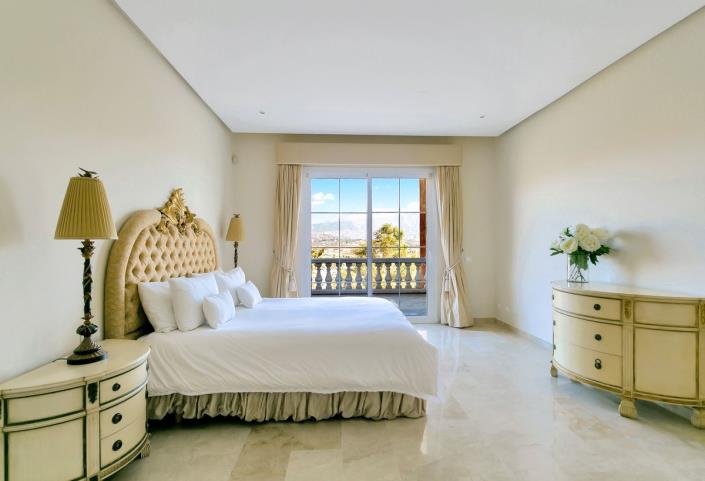 Image No.60-6 Bed Villa for sale