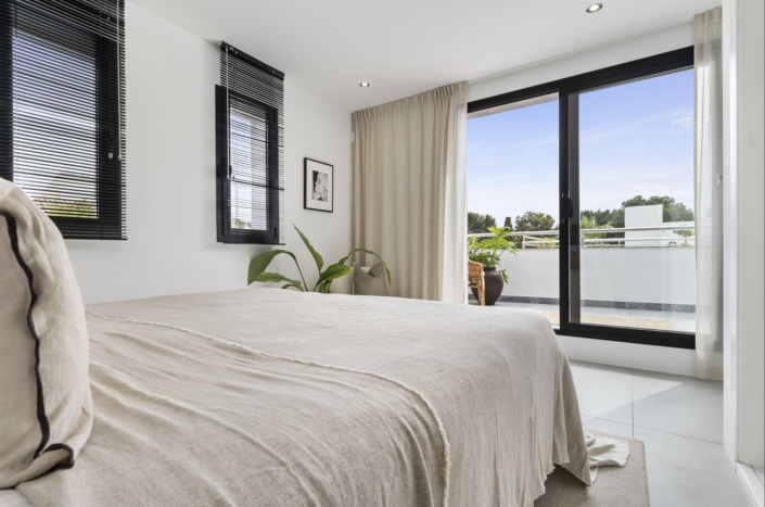 Image No.4-3 Bed Villa for sale