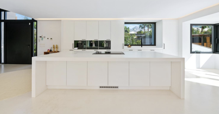 Image No.6-4 Bed Villa / Detached for sale