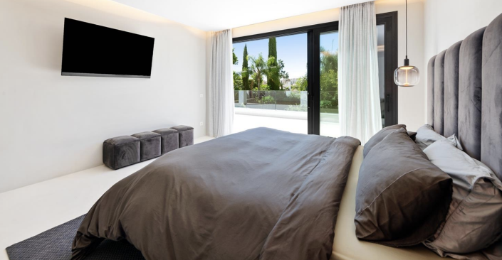 Image No.9-4 Bed Villa / Detached for sale