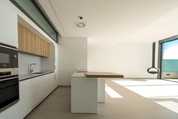 Image No.11-5 Bed Townhouse for sale