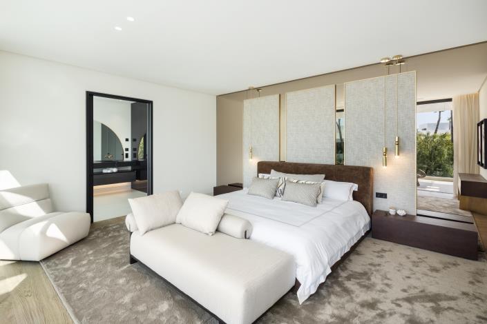 Image No.5-6 Bed Villa for sale