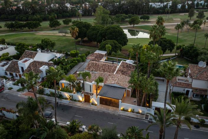 Image No.34-5 Bed Villa for sale