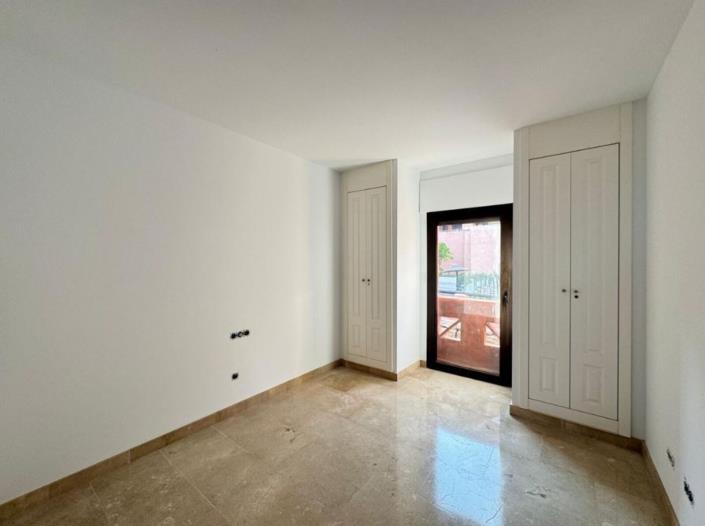 Image No.17-3 Bed Penthouse for sale