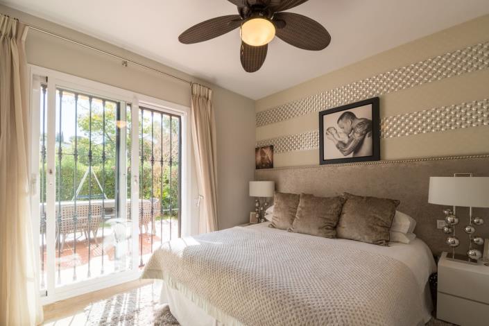 Image No.13-3 Bed Townhouse for sale