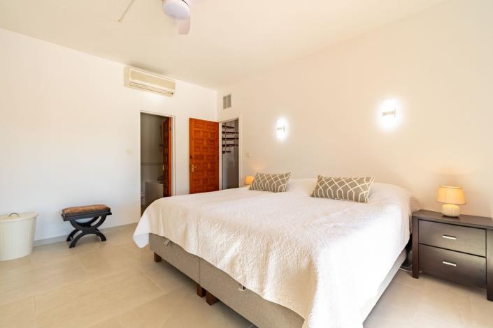 Image No.51-4 Bed House/Villa for sale