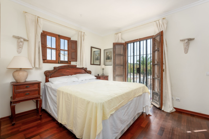 Image No.7-2 Bed Townhouse for sale