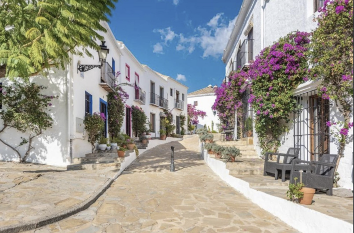 Image No.2-2 Bed Townhouse for sale