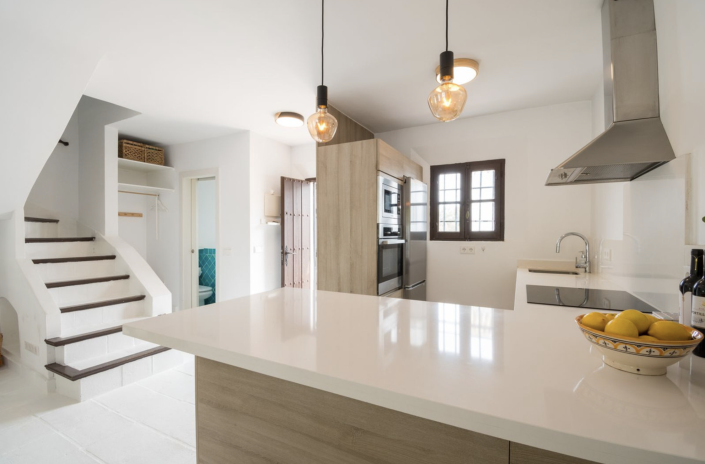 Image No.15-2 Bed Townhouse for sale