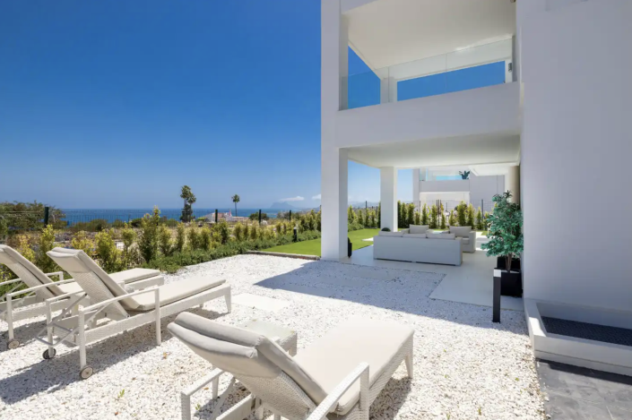 Image No.3-4 Bed Villa / Detached for sale