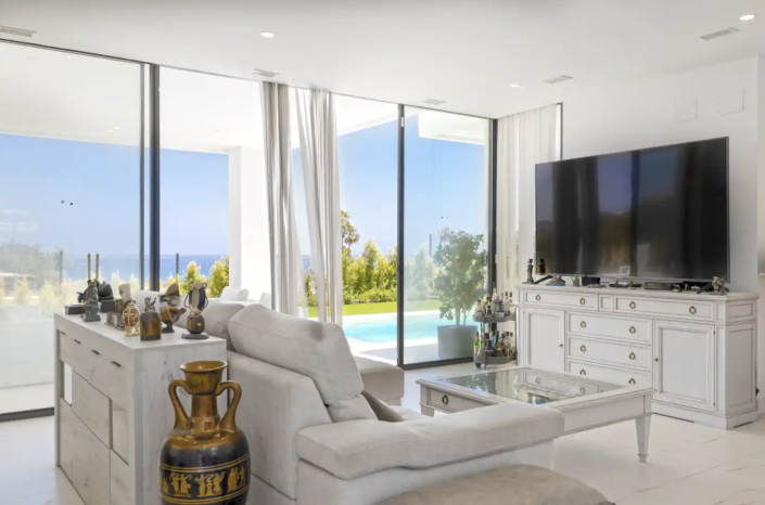 Image No.9-4 Bed Villa / Detached for sale