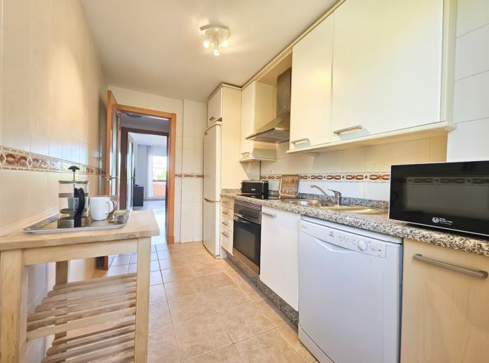 Image No.12-2 Bed Apartment for sale