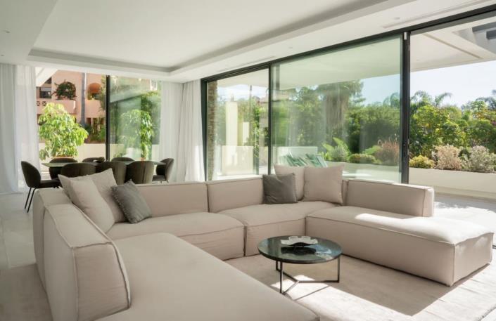 Image No.3-4 Bed Villa for sale