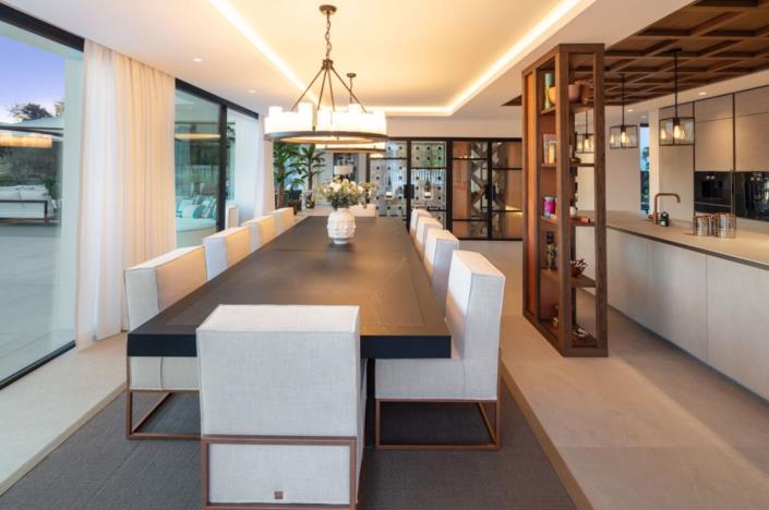 Image No.7-5 Bed Villa for sale