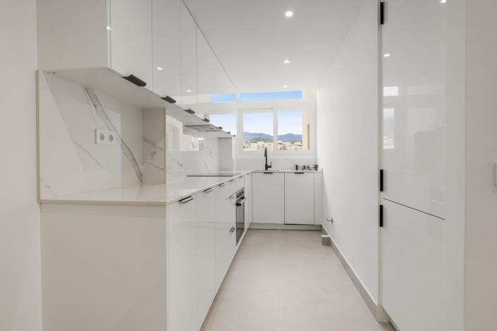 Image No.13-3 Bed Apartment for sale