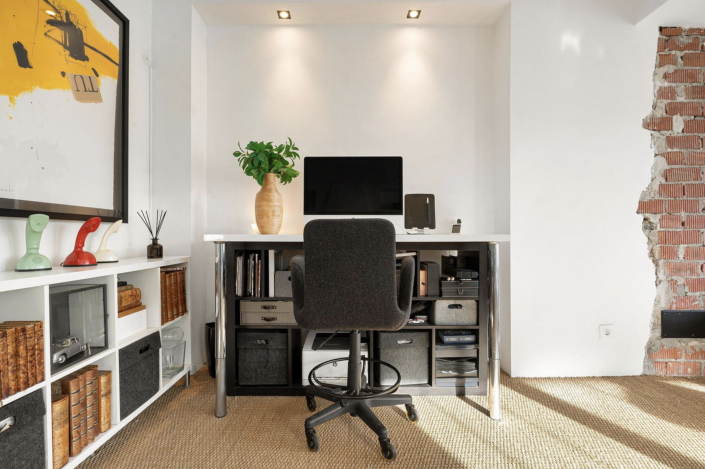 Image No.11-2 Bed Townhouse for sale