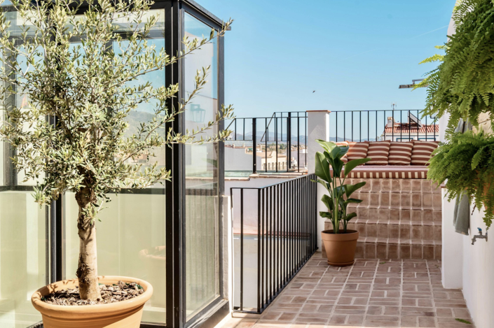 Image No.2-3 Bed Townhouse for sale