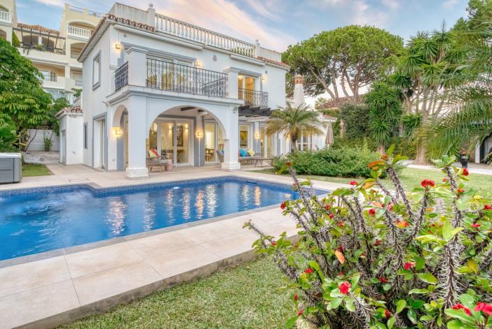 Image No.30-4 Bed Villa for sale