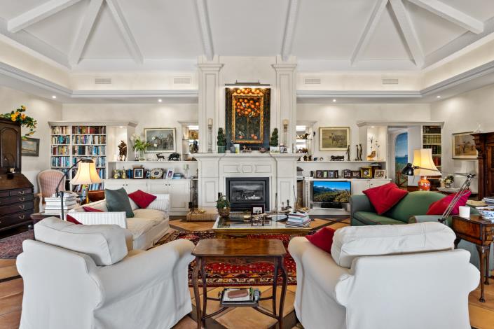 Image No.20-4 Bed Villa for sale