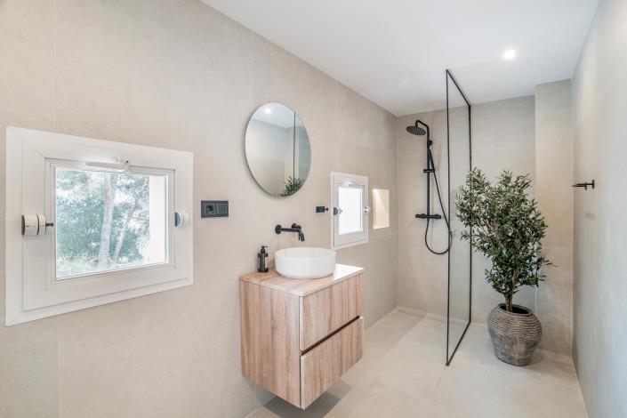 Image No.14-3 Bed Apartment for sale