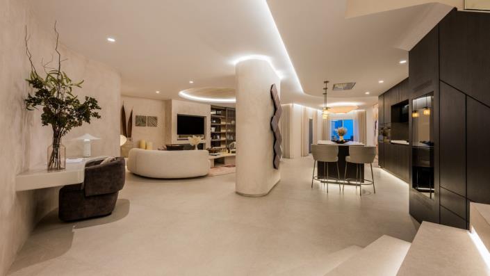 Image No.28-4 Bed Penthouse for sale