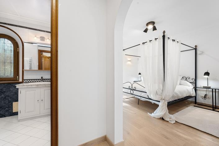 Image No.42-6 Bed Villa for sale