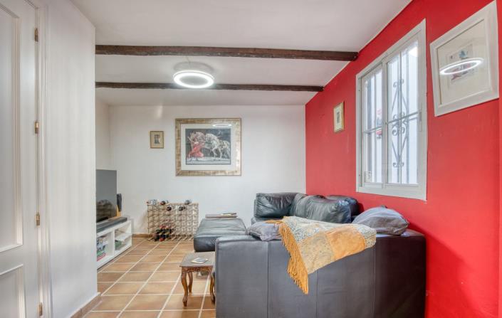 Image No.26-5 Bed Villa for sale