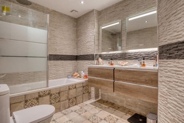 Image No.31-5 Bed Villa for sale