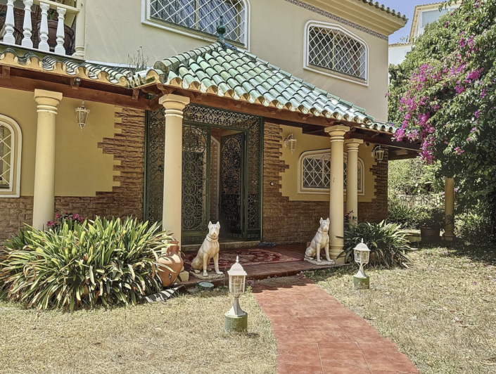 Image No.4-4 Bed Villa / Detached for sale