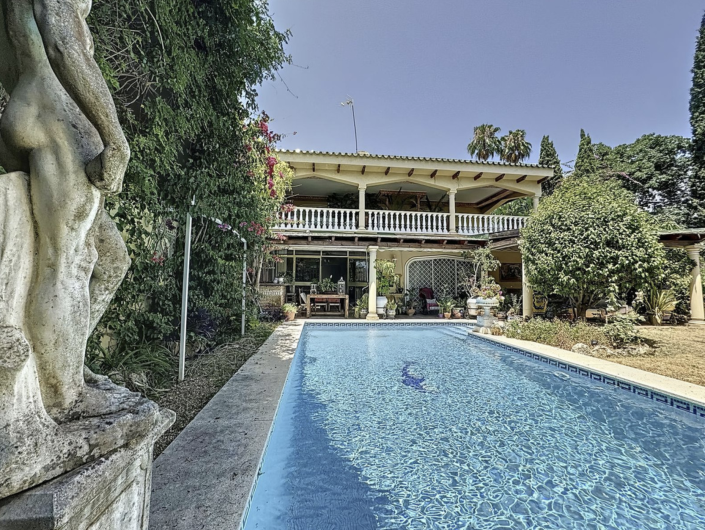 Image No.15-4 Bed Villa / Detached for sale