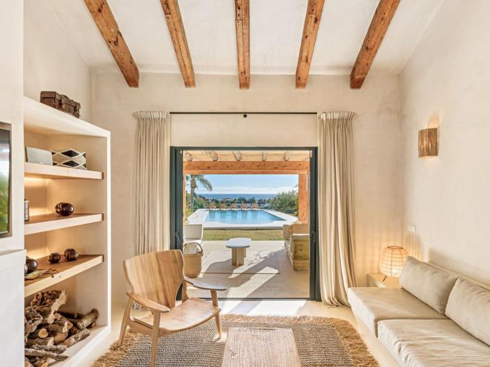 Image No.7-6 Bed Villa for sale