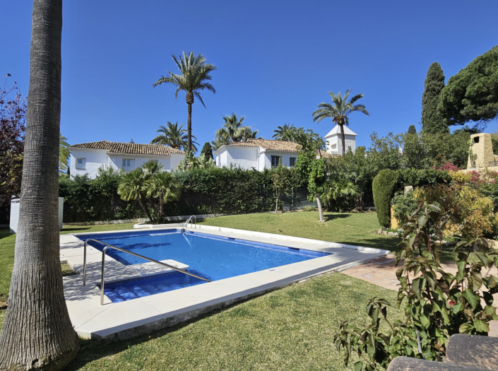 Image No.13-3 Bed Villa / Detached for sale