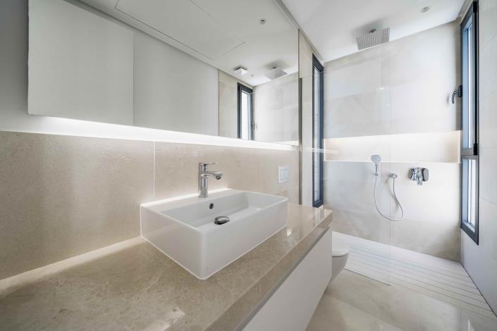 Image No.9-4 Bed Villa / Detached for sale