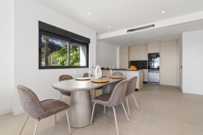 Image No.4-3 Bed Duplex for sale