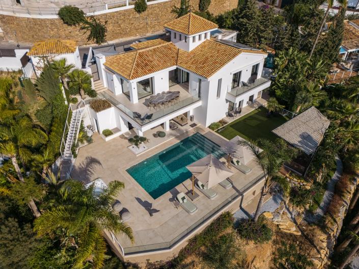 Image No.1-4 Bed Villa for sale