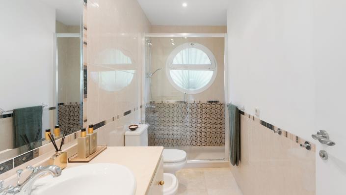 Image No.24-3 Bed Villa for sale