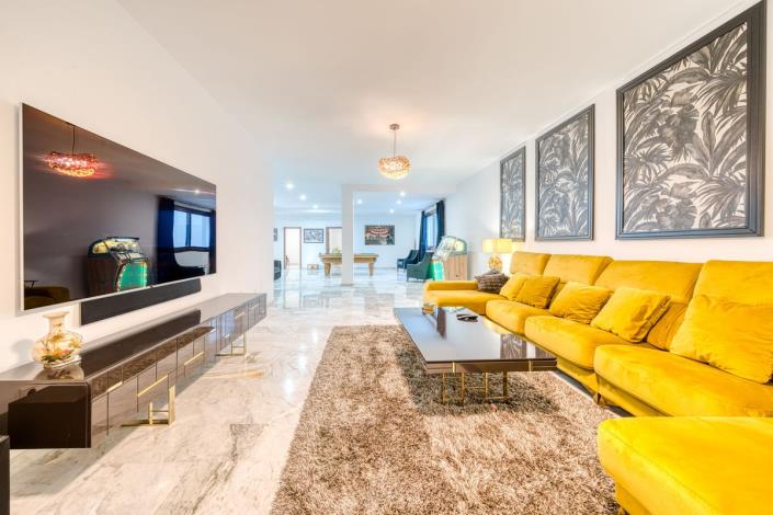 Image No.8-5 Bed Villa for sale