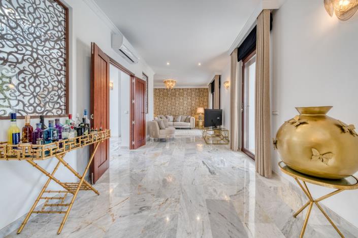 Image No.26-5 Bed Villa for sale