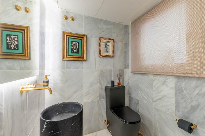 Image No.15-2 Bed Semi-Detached for sale